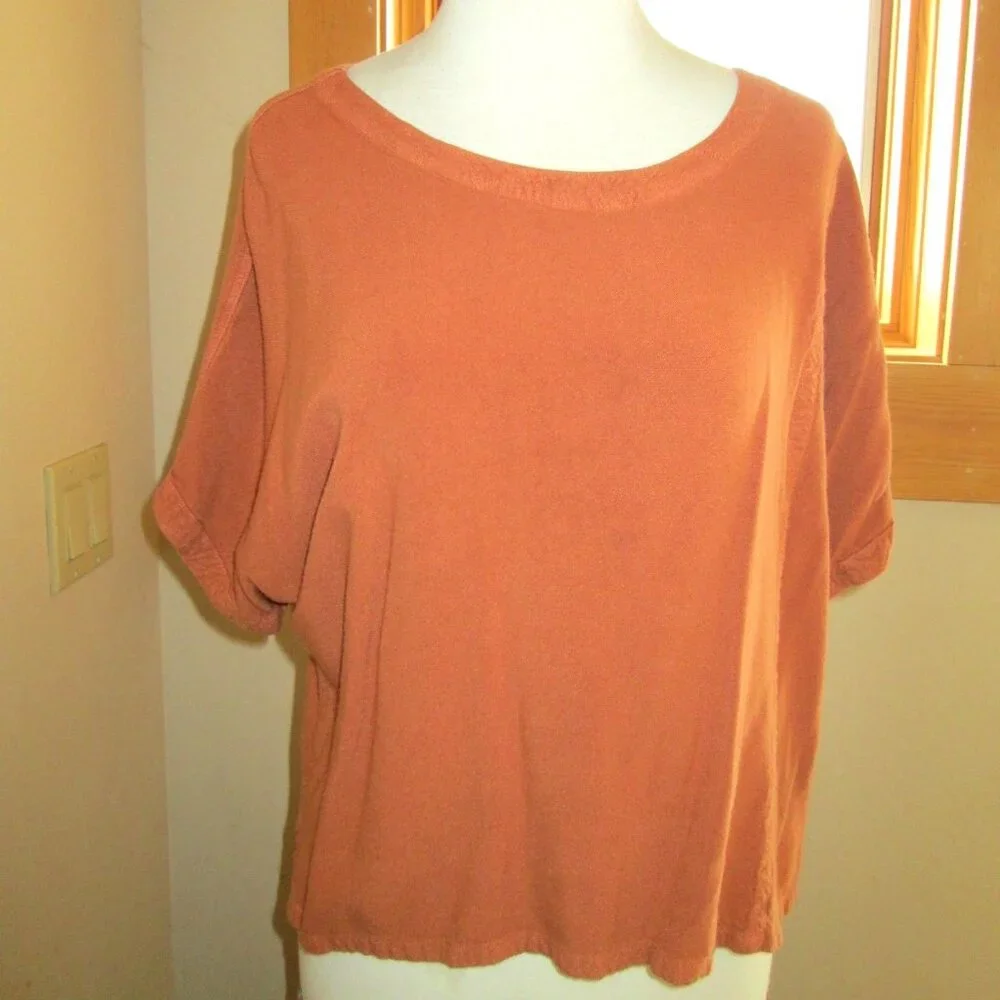 Kusnadi Rayon Skirt and Jacket with Cotton Blend Tienda HoTop - Picture 8 of 15